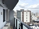 ドゥーエ三ノ輪3 都市風景を望む開放的なバルコニーの様子