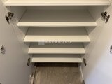 コンシェリア町屋 可動棚が付いた収納スペースの内部