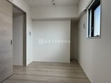 エスレジデンス入谷アレシア 明るい日差しが入る開放的な居室空間