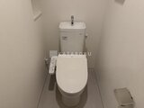 パークアクシス品川シーサイド 温水洗浄便座付きのコンパクトなトイレ空間