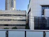 パークアクシス品川シーサイド バルコニーから見た周辺建物の開放的な眺め