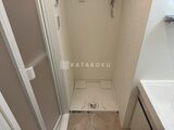 Aglaia 千石 Deux 浴室入口の洗い場スペース
