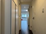 Aglaia 千石 Deux 明るい印象の廊下から居室へ続く空間