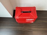 Aglaia 千石 Deux 室内に置かれた赤色の工具箱