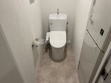 Aglaia 千石 Deux 白を基調とした清潔感のあるトイレ空間
