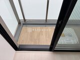 グランカーサ住吉2 バルコニーへ続く開放的な掃き出し窓