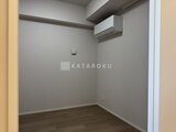 アーバネックス錦糸公園3 エアコン完備のシンプルな洋室空間