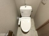 ビューテラス茗荷谷 温水洗浄便座付きのモダンなトイレ空間