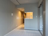 ビューテラス茗荷谷 明るい採光が入るキッチン付きのリビングダイニング空間