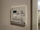 アスマチメゾン両国2 浴室乾燥機能付きの多機能コントロールパネル