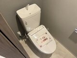 アークマーク大塚 温水洗浄便座付きの清潔感のあるトイレ