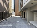 リビオメゾン浅草橋 建物周囲の開放的なエントランスアプローチ
