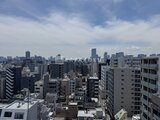 リビオメゾン浅草橋 高層階から見た都市景観と遠くのビル群