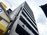 CREATIF本所吾妻橋 前面道路から見たモダンな印象の建物外観