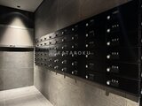 CREATIF本所吾妻橋 モダンな雰囲気の共用部メールボックス