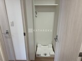 CREATIF本所吾妻橋 洗浄機能付きトイレが備わった落ち着いた印象のトイレ室内