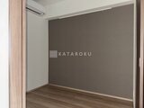 CREATIF本所吾妻橋 濃いグレーのアクセント壁が落ち着いた印象の洋室