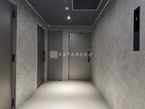 エスレジデンス亀戸バーム モダンな仕上げのエレベーターホール