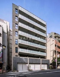 ルヴァスト ヨヨギ パーク 前面道路から見たモダンな外観の建物全体