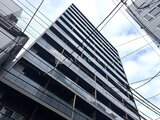 ブランシエスタ入谷グランデ 直線的なデザインの落ち着いたマンション外観