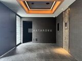 リテラス南千住サウス モダンな間接照明が落ち着いた雰囲気のエントランスホール
