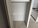 リテラス南千住サウス 洋服をかけられるパイプ付きのゆとりのあるクローゼット空間