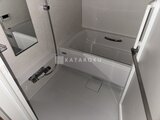 リテラス南千住サウス 白を基調とした清潔感のあるバスルーム
