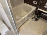 プレディアコート北千住 浴槽と洗い場がゆとりのあるバスルーム