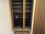 プレディアコート北千住 収納たっぷりの二重扉クローゼット