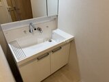 プレディアコート北千住 洗面ボウルと収納たっぷりの洗面台