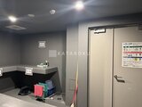 クラリティア上野稲荷町 モダンな照明と清潔感のある共用部トイレ前スペース