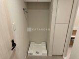パークアクシス住吉ガーデンスクエア 洗濯機置き場となる広めの室内洗濯スペース