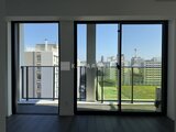 ES-Grande錦糸町ザ・クラス 開放的なバルコニー付きのリビングダイニング空間