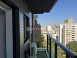 ES-Grande錦糸町ザ・クラス 開放的なバルコニーからの都市景観が広がる様子