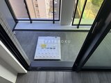 ES-Grande錦糸町ザ・クラス 大きな窓から自然光が入る明るい玄関ホール