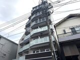 ES-Grande門前仲町 前面道路から見たコンクリート造の建物外観