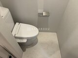 ブランシエスタ品川大井町パークエッジ 清潔感のあるトイレ空間、温水洗浄便座付き