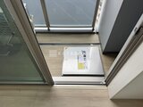 ブランシエスタ品川大井町パークエッジ 天窓から光が入る明るいリビングダイニング