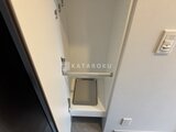 ブランシエスタ品川大井町パークエッジ 可動棚付きのゆとりのある納戸スペース