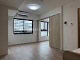 ドゥーエ銀座イースト3 明るい採光が入る開放的なリビングダイニング空間