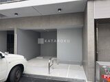 アーバネックス住吉 大型の宅配ボックスが備わったモダンなエントランスホール