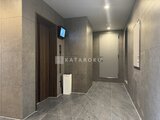 アーバネックス住吉 モダンなタイルが調和した落ち着いた印象のエレベーターホール