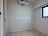 ドゥーエ両国5 エアコン完備で明るい洋室の一部屋