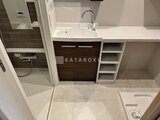 デュオメゾン品川戸越 洗面台と収納が充実した落ち着いた印象の洗面脱衣室