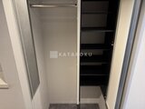 デュオメゾン品川戸越 棚が充実した玄関クローゼット
