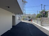 アーバンパーク船堀2 駐車場から見た建物外壁と開放的なアプローチ