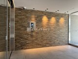 アーバンパーク船堀2 木調タイル張りの落ち着いた印象のエントランスホール
