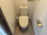 ドゥーエ曳舟3 温水洗浄便座付きのコンパクトなトイレ空間