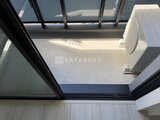 リージア代々木ビナリオ 大きな窓から光が入る明るいルーフバルコニー
