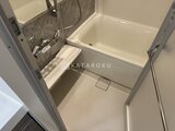 リージア代々木ビナリオ 白を基調とした清潔感のあるバスルーム